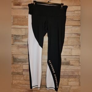 NWT Womens Under Armour Two-Tone Black and White Compression Leggings Sz L